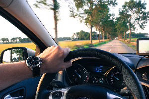 ¿Se puede manejar sin licencia acompañado?