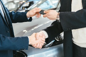 Información de auto por patente: ¿Qué datos puedo verificar?