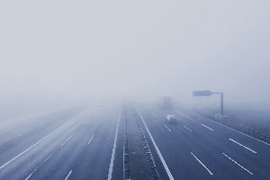 Niebla y neblina en la carretera: Unas de las condiciones más peligrosas para conducir