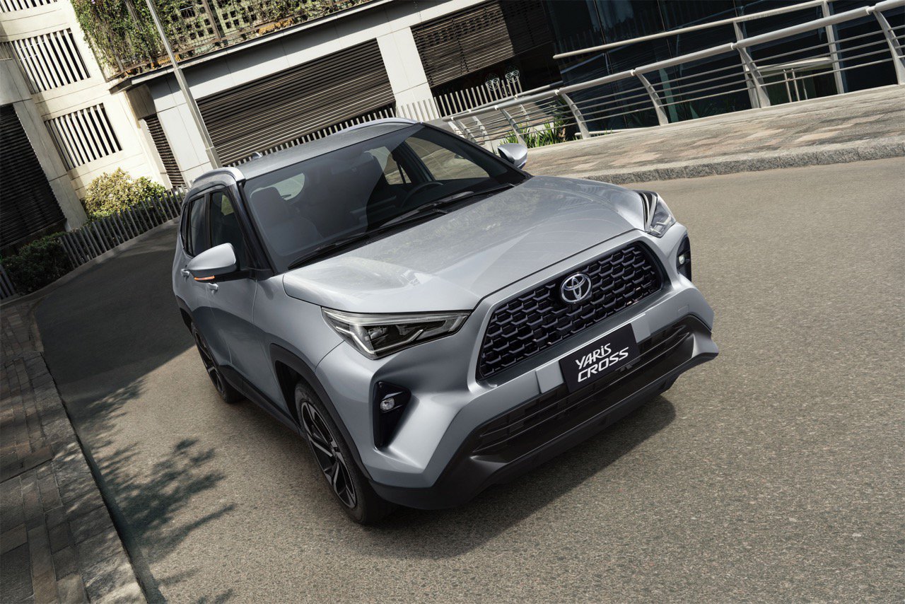 toyota yaris cross hybrid