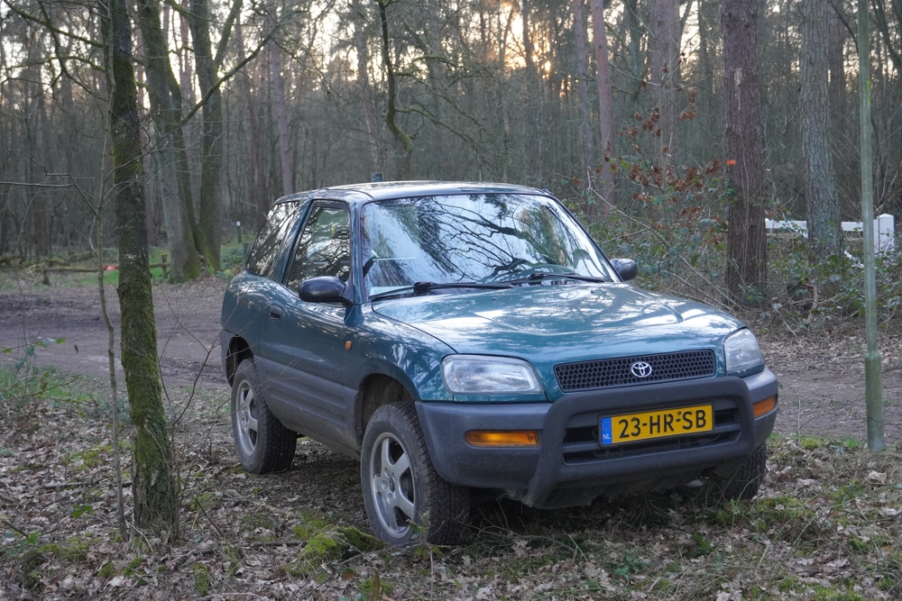 RAV4: Primera generación