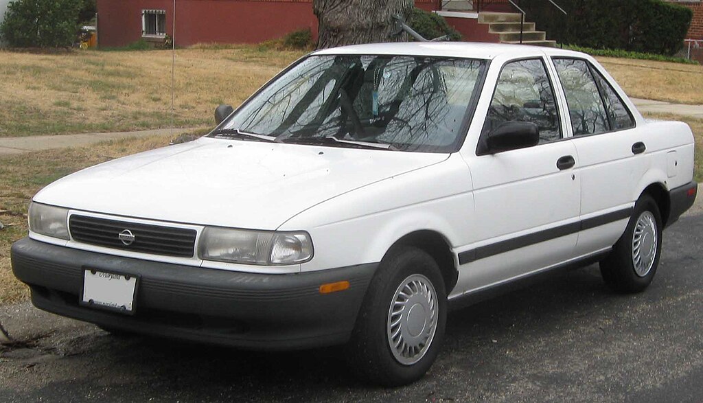 Nissan V-16/ Nissan Sentra