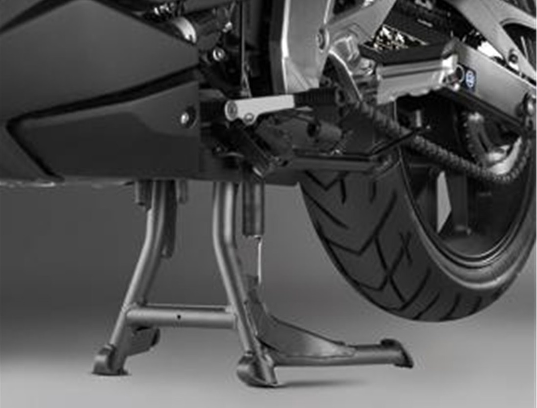 Moto levantada en caballete