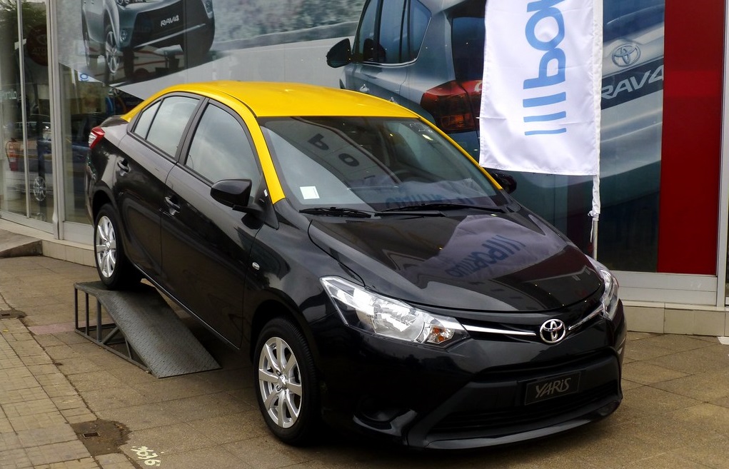 Taxi Toyota Yaris