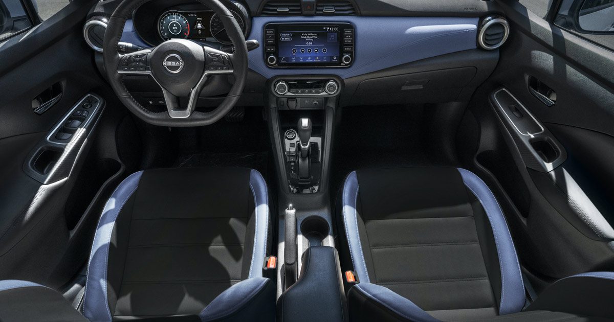 nissan versa dimensiones
